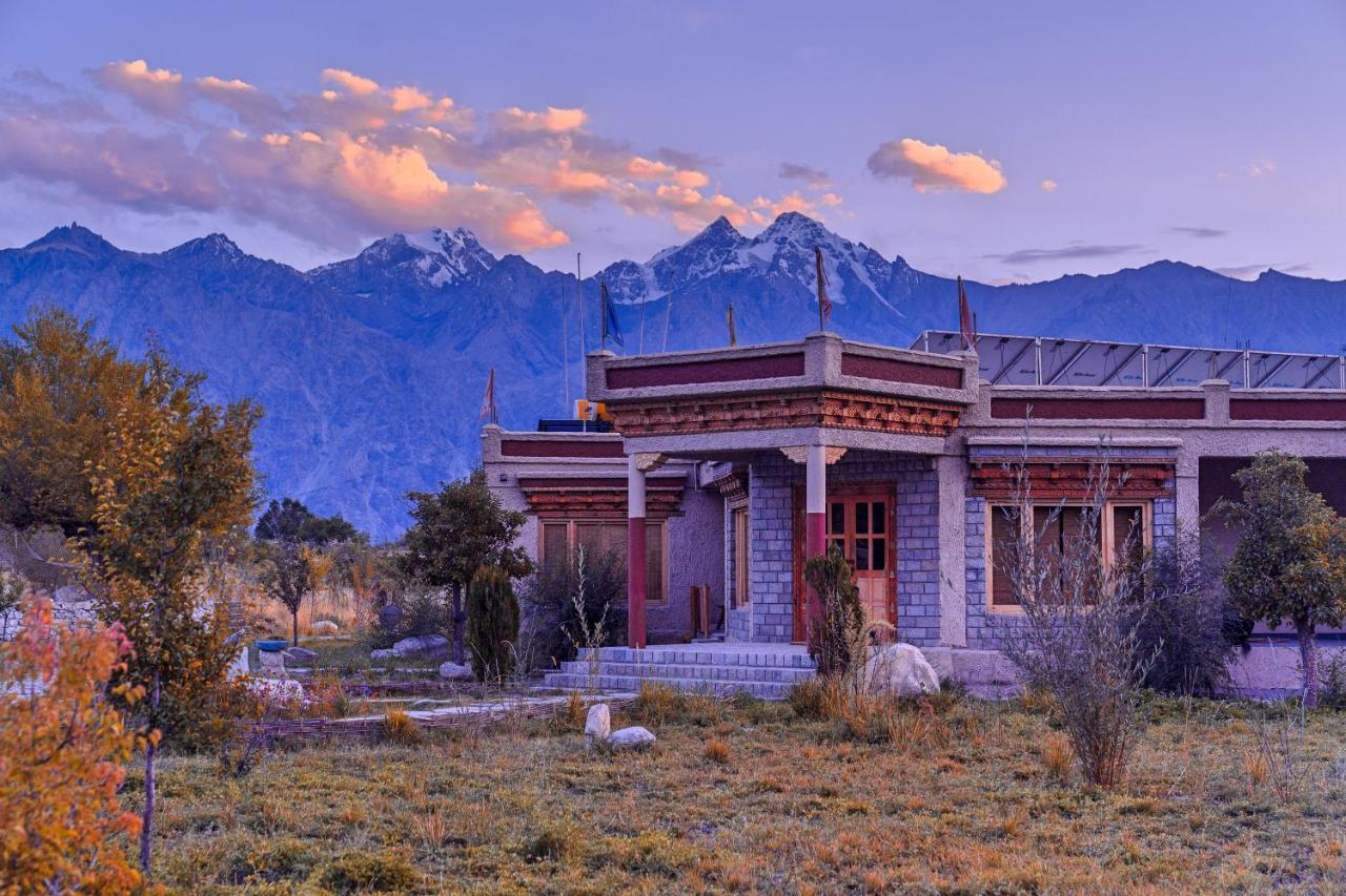 Lchang Nang Retreat-The House Of Trees-Nubra Valley Hotel Sumur Kültér fotó